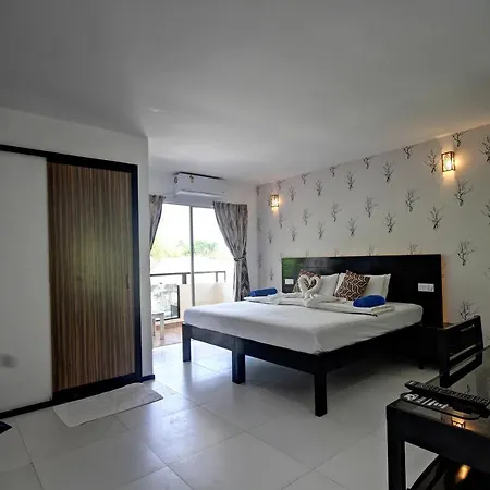 Crown Beach Villas -Private Beach Dhiffushi Exterior photo