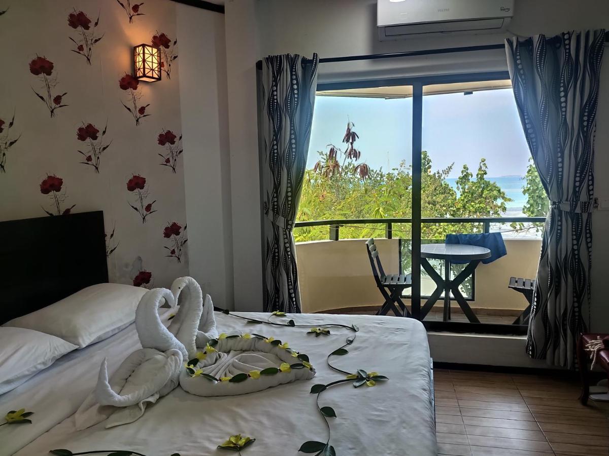 Maison d'hôtes Crown -private Dhiffushi