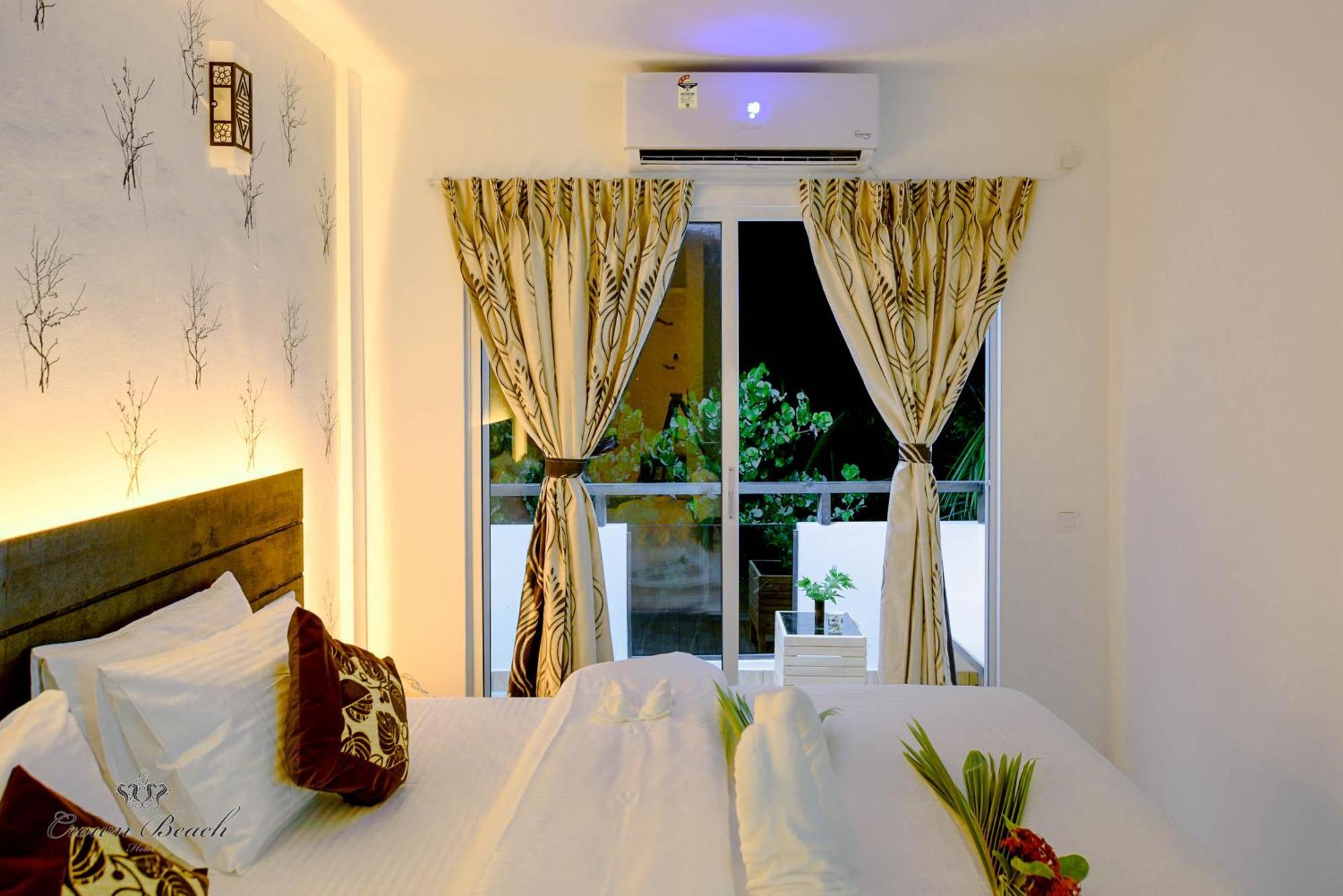 Crown -private Gasthof Dhiffushi